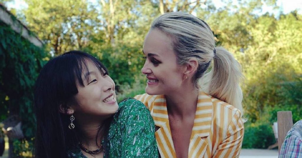 Jade et Joy Hallyday sur le point d'accueillir « un petit frère » ? Laeticia s’exprime Jade et Joy Hallyday sur le point d'accueillir « un petit frère » ? Laeticia s’exprime