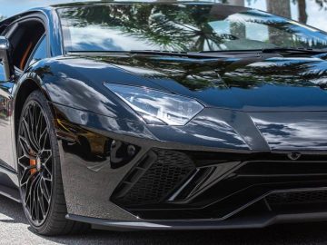 Une Lamborghini : une voiture de luxe conduite par un chômeur, interpellé pour trafic de stupéfiants