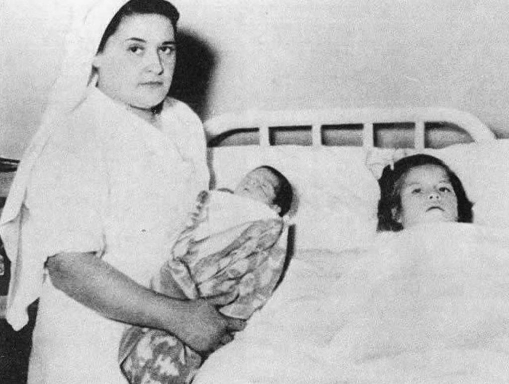 Lina Medina à la maternité.