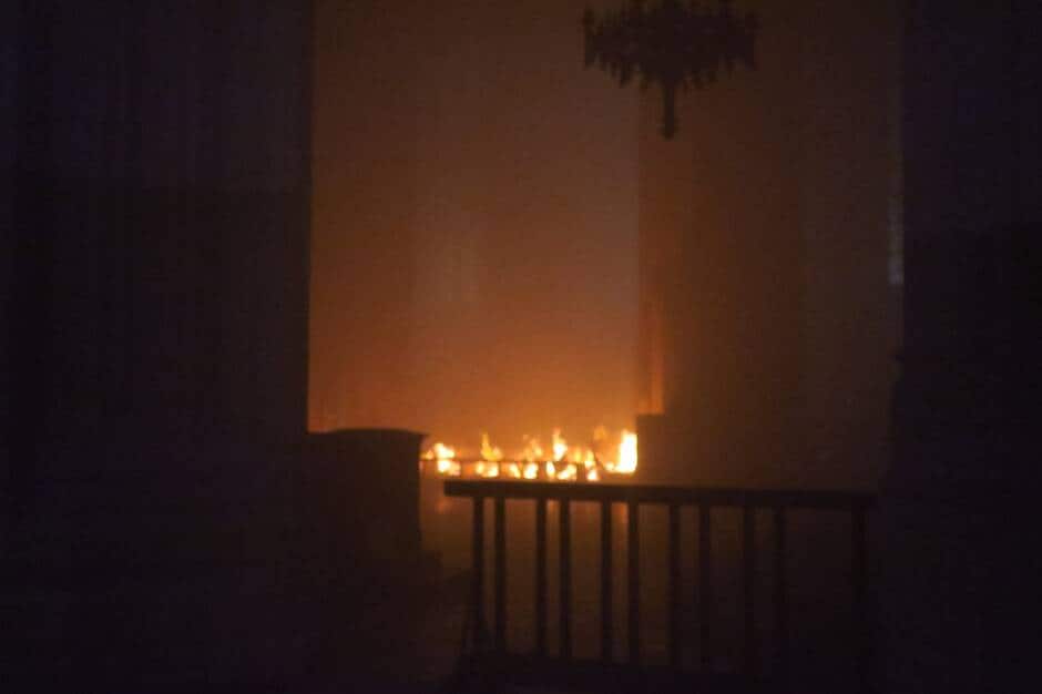 La cathédrale de Nantes en feu.