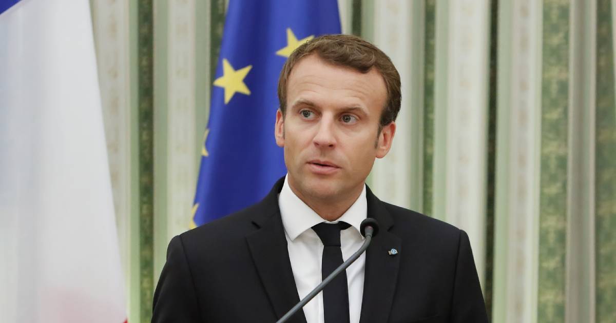 Emmanuel Macron s'adresse aux journalistes, ce 02 juillet 2020.