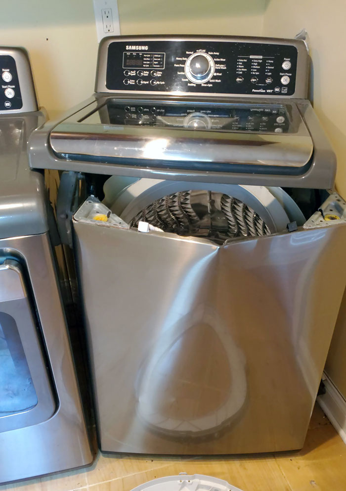 Accident machine à laver cassée