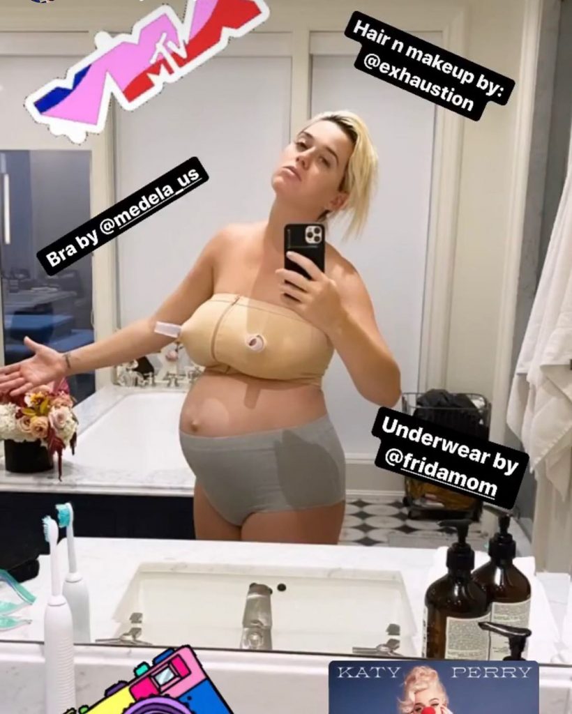 Katy Perry montre son corps après l'accouchement.