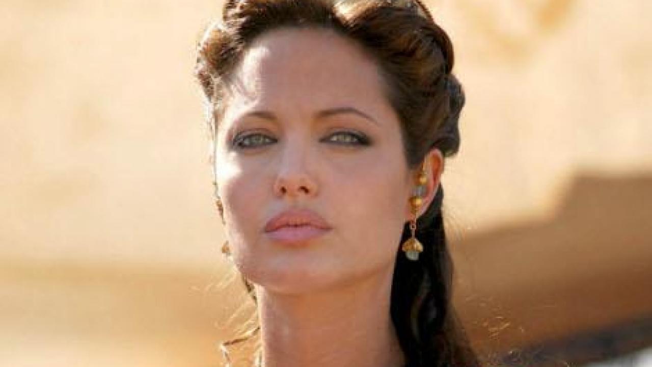 Angelina Jolie dans le film Cléopâtre.