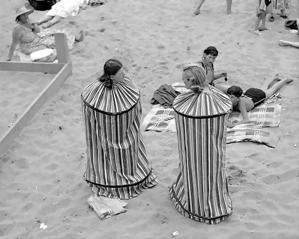 Des cabines d'essayer transportables pour la plage