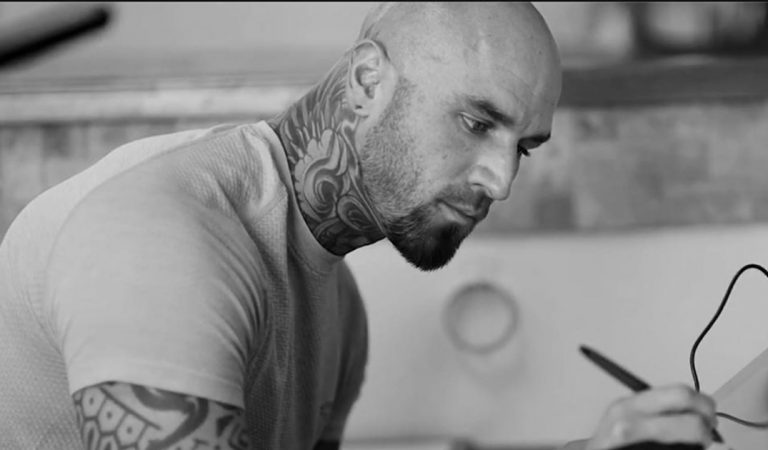 Un tatoueur réalise des tatouages 3D impressionnants