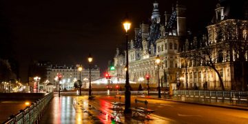L'hôtel de ville de Paris la nuit