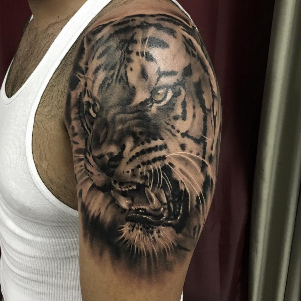 Un tatouage de tigre