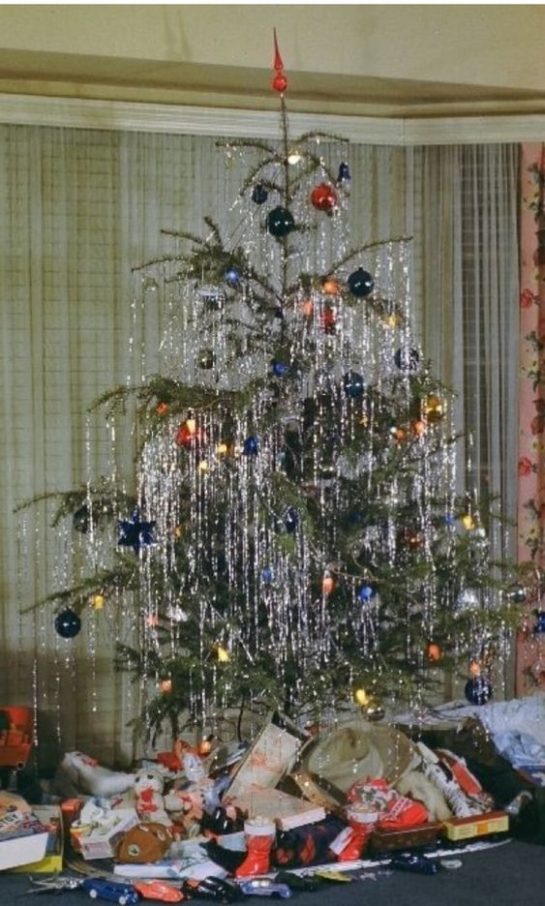 Top 17 des sapins de Noël vintage les plus.. curieux