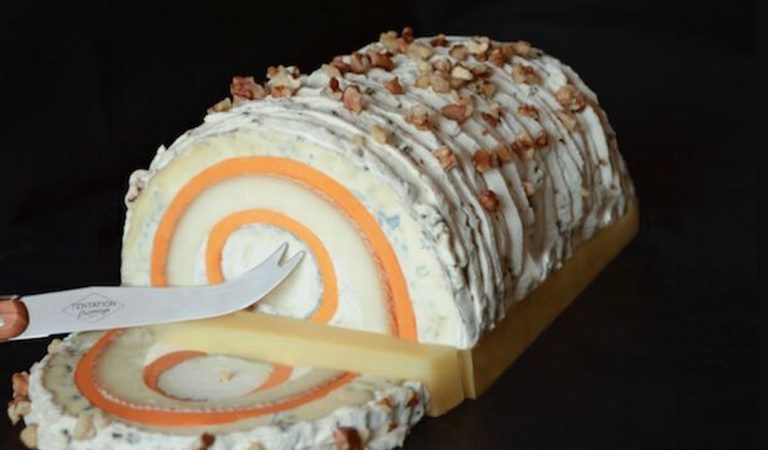 Pour Noël, osez l’originalité avec la bûche… aux 7 fromages !
