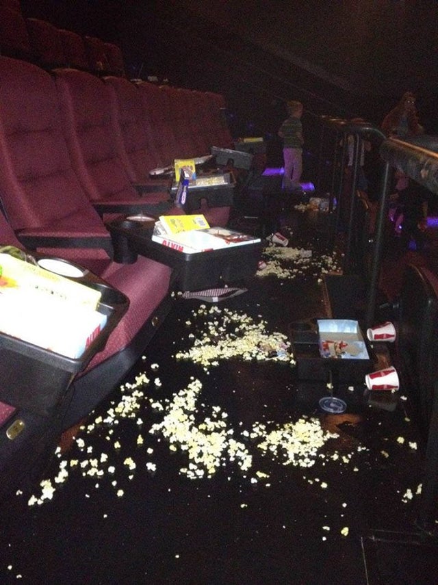 spectateurs mal élevés au cinéma