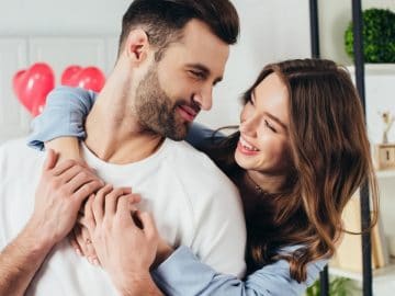 Un couple qui fête la st-valentin