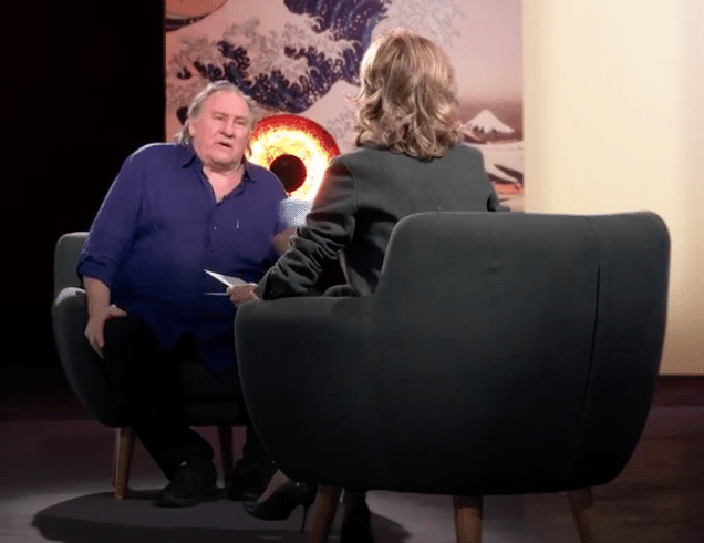 Gérard Depardieu face à Claire Chazal dans Passage des arts.