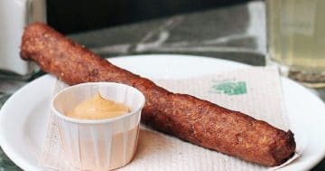La fricadelle : qu'y a-t-il vraiment dans cette célèbre saucisse
