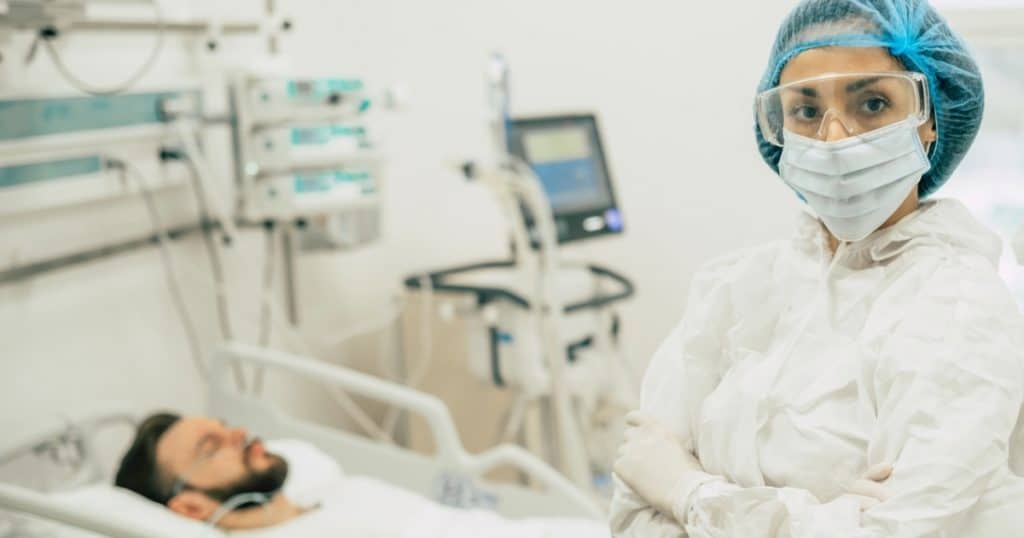 Jeune patient en réanimation