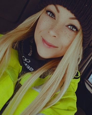 Angelica, la plus belle camionneuse du monde, affiche un corps qui fait