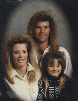 Photo de famille étrange et malaisante