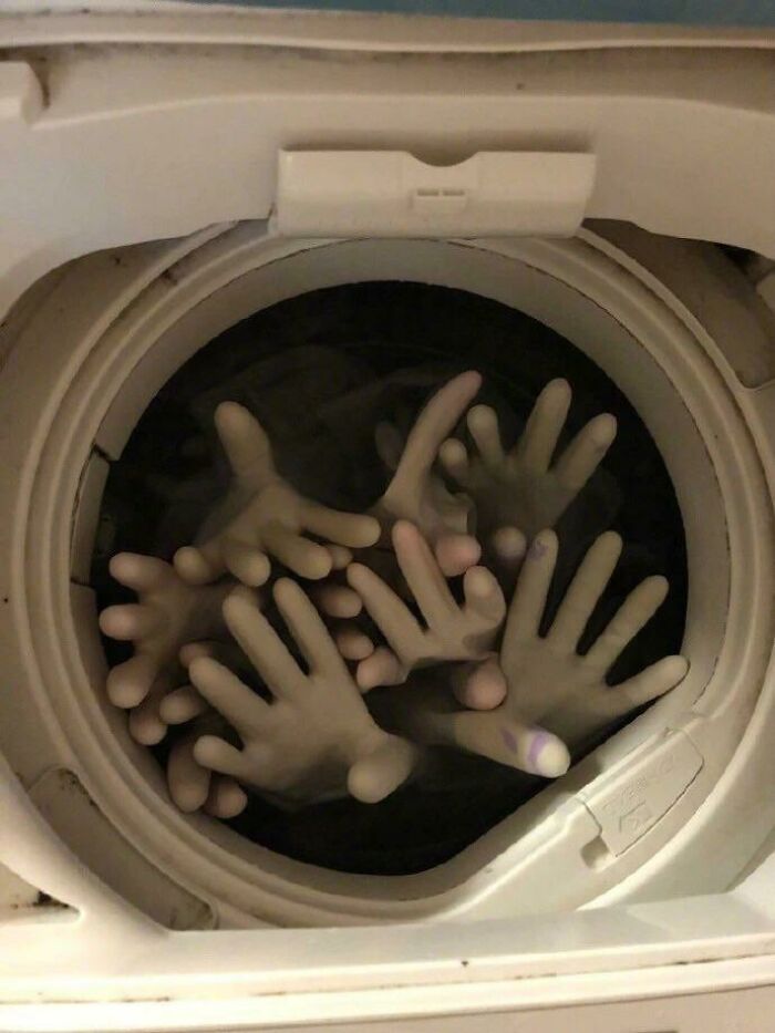 Gants mapa dans une machine à laver