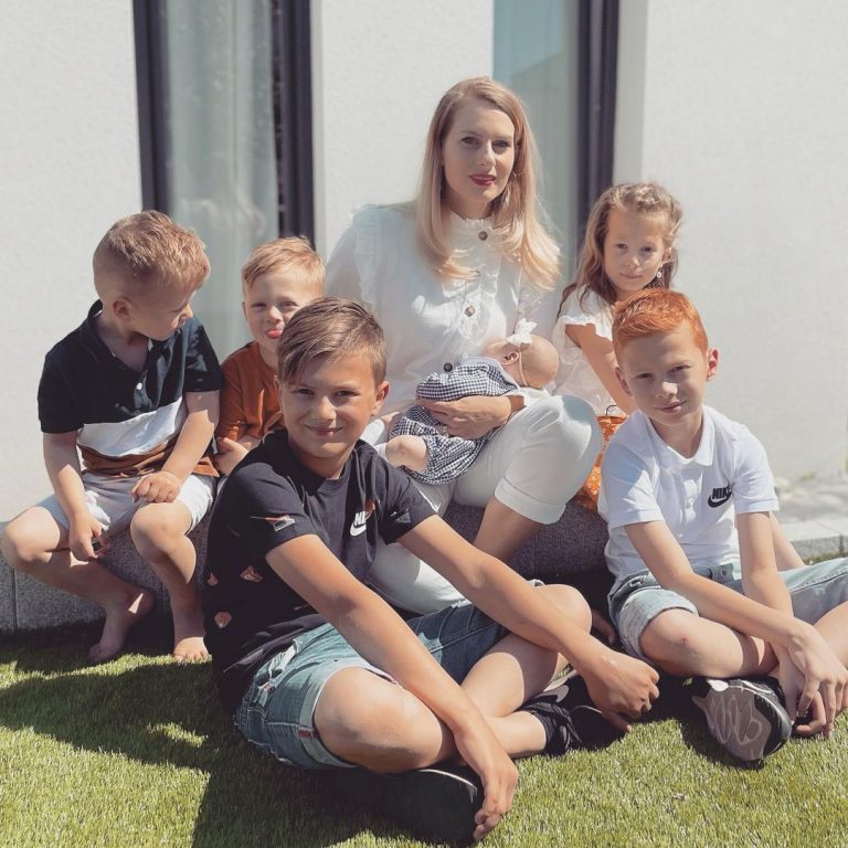 Familles Nombreuses, la vie en XXL La famille Santoro quitte l