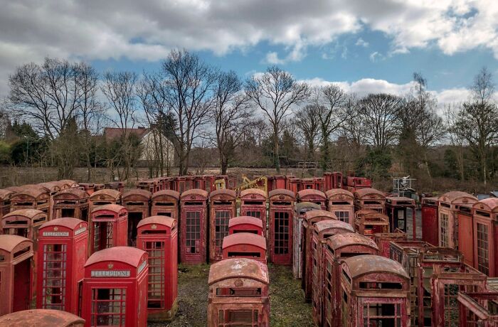 d'anciennes cabines téléphoniques anglaises