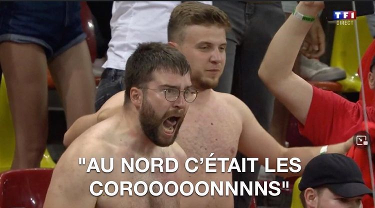 des supporters de football