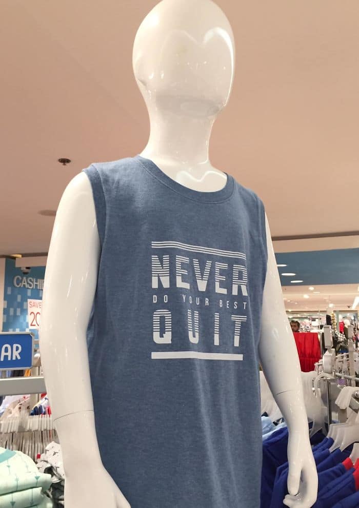 un tee-shirt imprimé