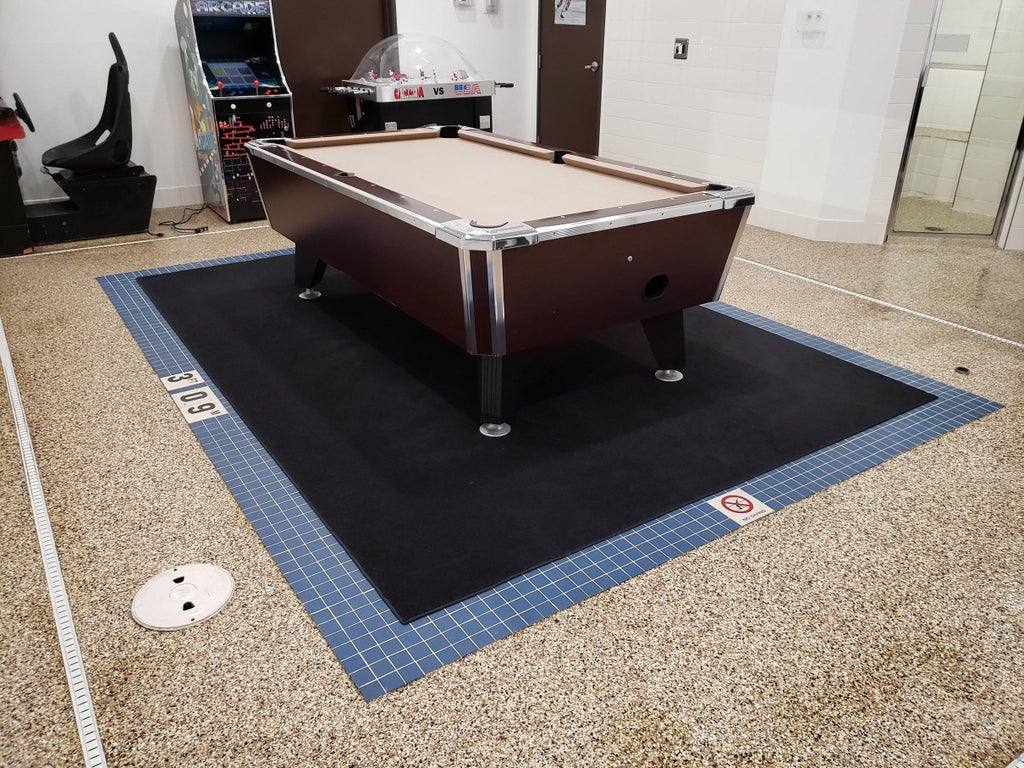 une table de billard