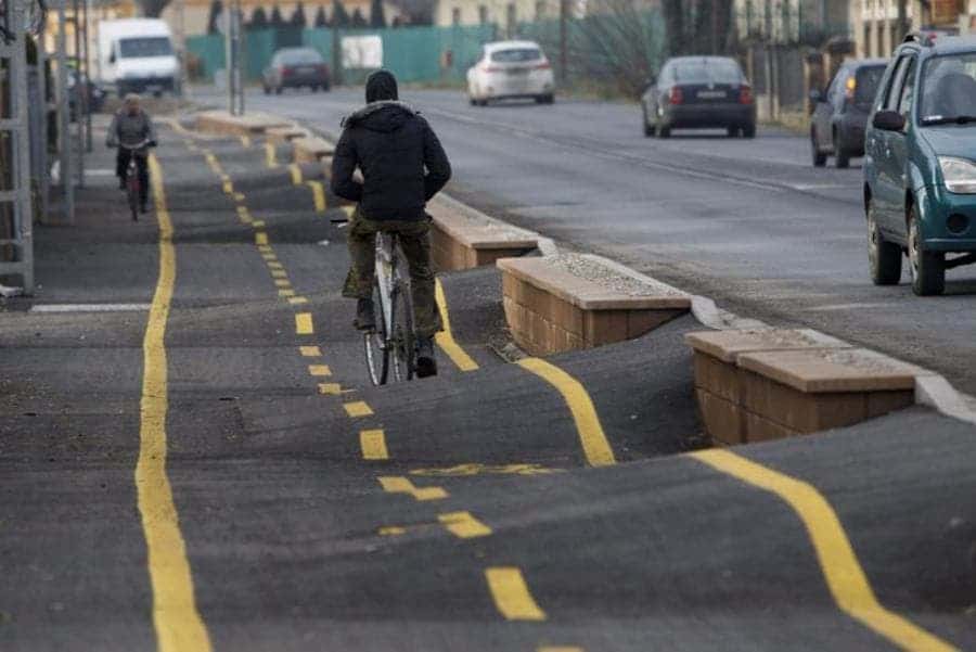 une piste cyclable