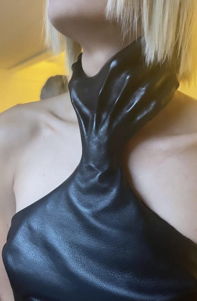 Une robe effrayante