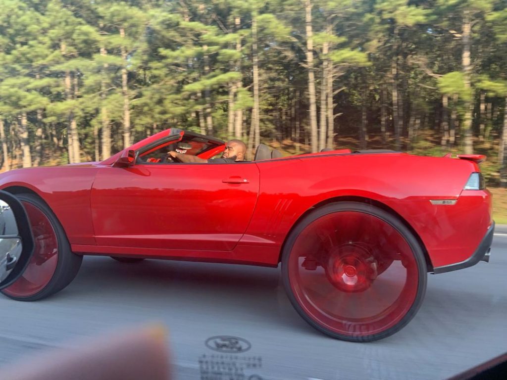 voiture rouge