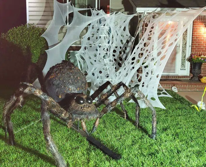 Projet d'Halloween araignée géante