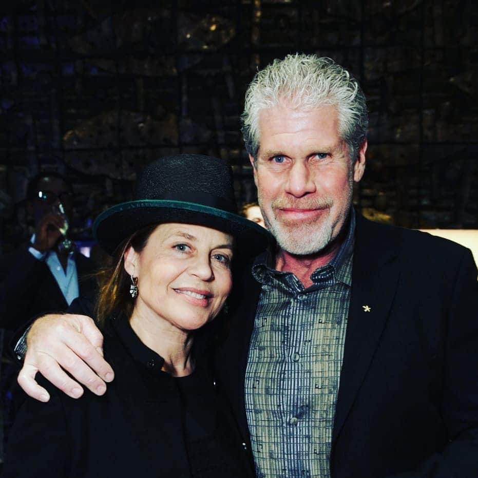 Linda Hamilton - Ron Perlman