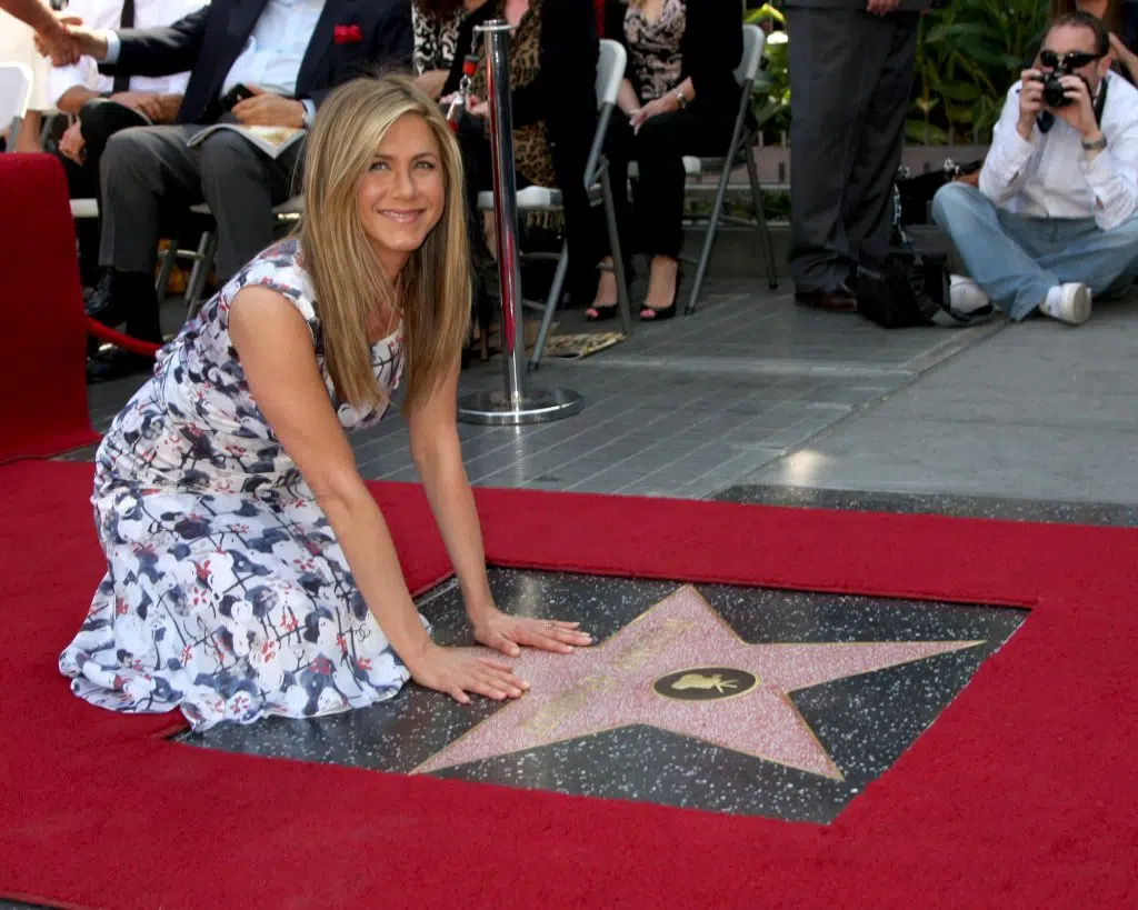 Jennifer Aniston a son étoile sur le Hollywood Walk of Fame