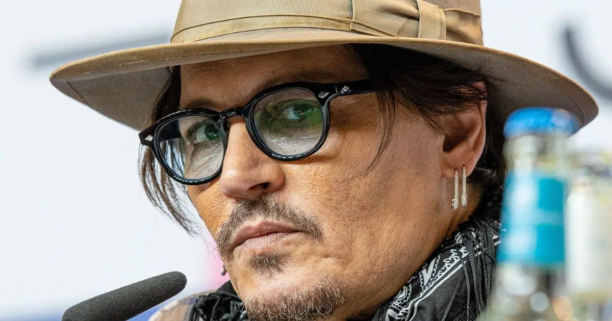 Johnny Depp amoureux ? L’acteur aperçu en charmante compagnie
