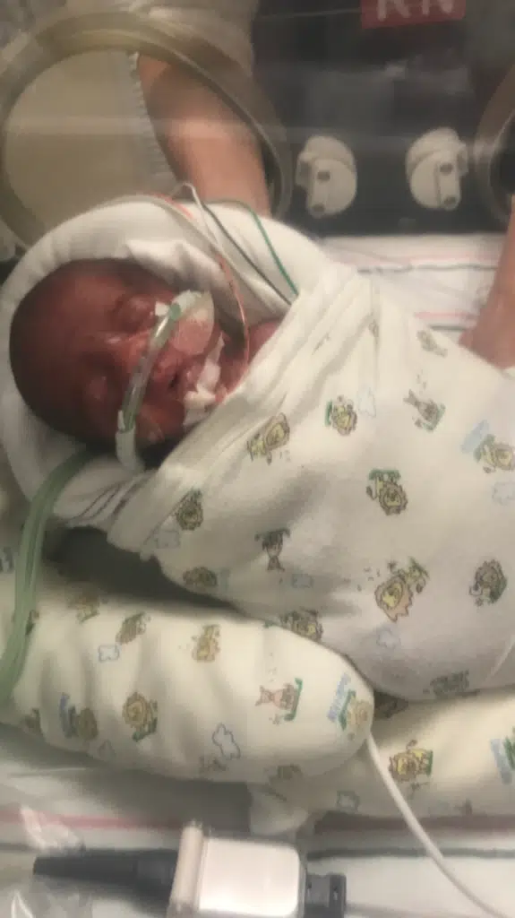 Le premier bébé | Photo : Gofundme.com   