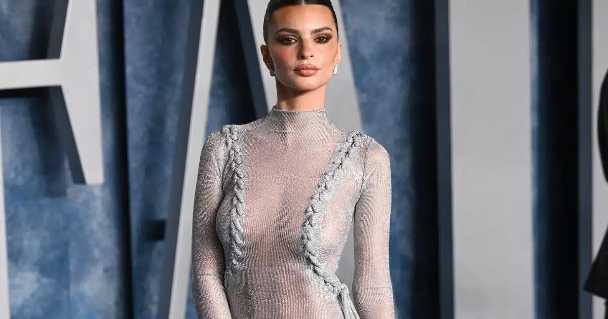 Emily Ratajkowski