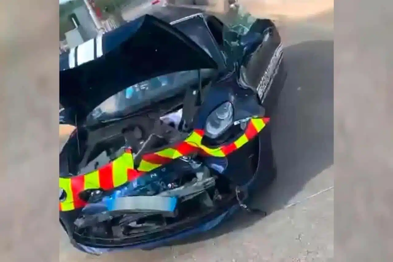 Grosse frayeur pour la supercar de la gendarmerie, une Alpine A110 ...